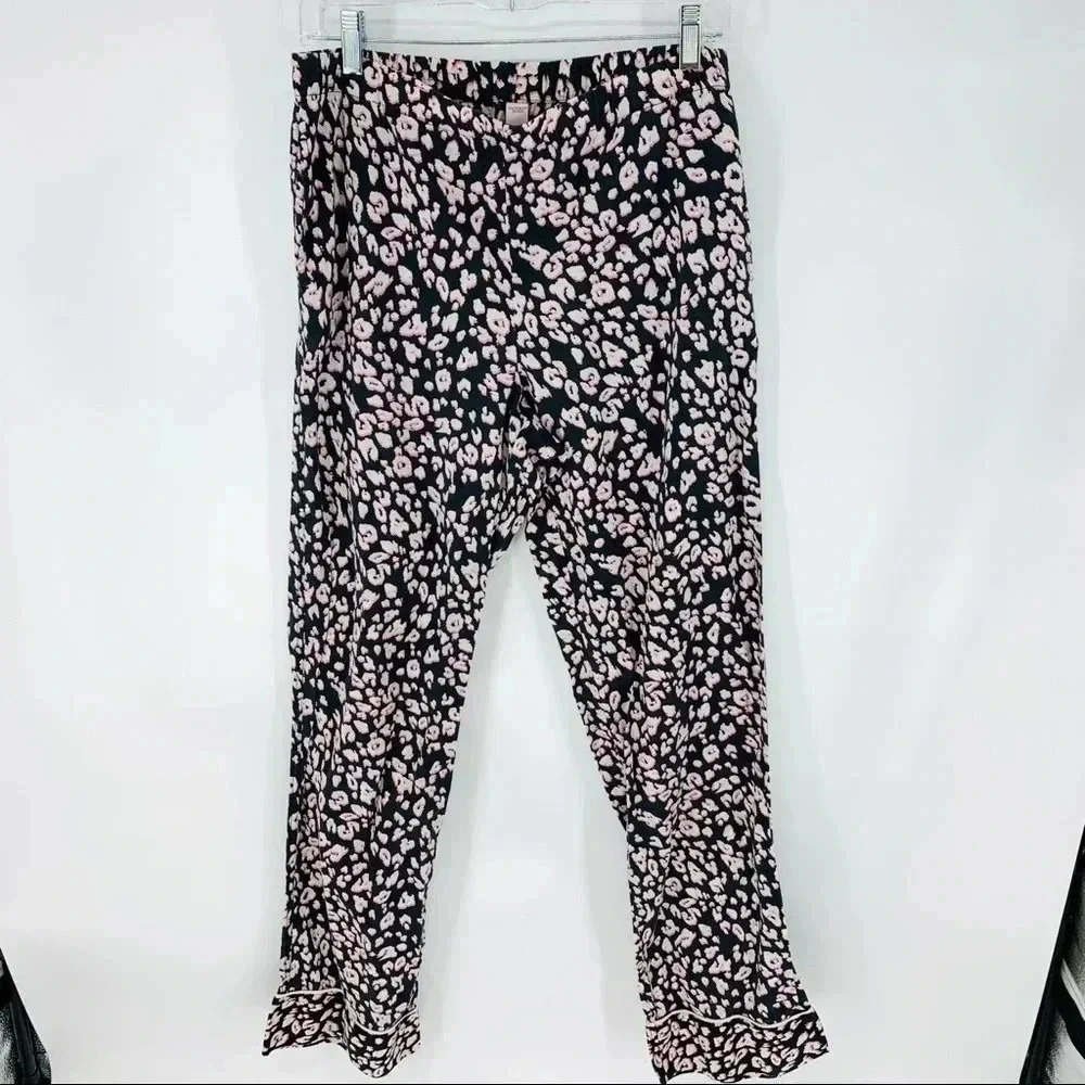 Victoria’s Secret LONG cheetah leopard print pants